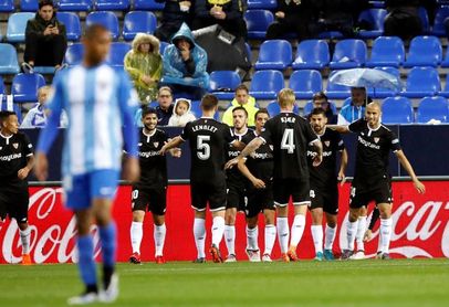 0-1. El Sevilla gana como quiere a un Málaga sin recursos y casi en Segunda 0-1. El Sevilla gana como quiere a un Málaga sin recursos y casi en Segunda