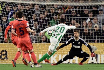 0-0. El Betis y la Real se pelean con el gol 0-0. El Betis y la Real se pelean con el gol
