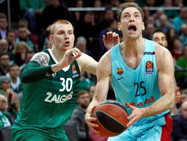 90-74. El Barcelona prolonga ante el Zalgiris su via crucis en Europa 90-74. El Barcelona prolonga ante el Zalgiris su via crucis en Europa