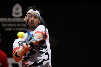 El italiano Fognini y el chileno Jarry pasan a la final del Abierto de tenis de Brasil El italiano Fognini y el chileno Jarry pasan a la final del Abierto de tenis de Brasil