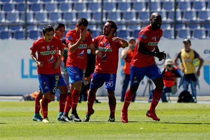El Municipal guatemalteco del tico Medford arrolla por 7 goles al Marquense El Municipal guatemalteco del tico Medford arrolla por 7 goles al Marquense