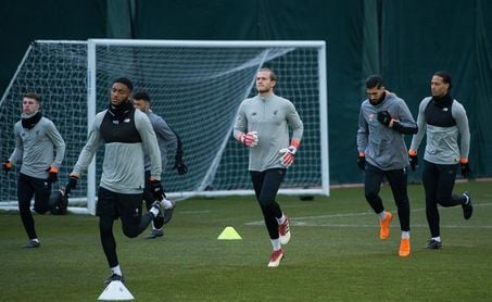Klopp: "Respetamos la competición y al Oporto y no rotaremos en exceso" Klopp: "Respetamos la competición y al Oporto y no rotaremos en exceso"
