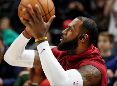 112-90. James y Nance Jr. lideran cómoda victoria de Cavaliers 112-90. James y Nance Jr. lideran cómoda victoria de Cavaliers