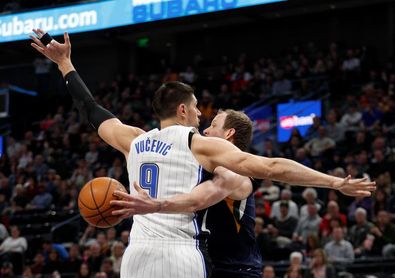 Lillard y Trail Blazers avisan en el Oeste y Pacers lo hacen en el Este Lillard y Trail Blazers avisan en el Oeste y Pacers lo hacen en el Este
