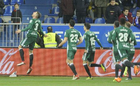 El gol del Betis sigue sumando coristas. El gol del Betis sigue sumando coristas.