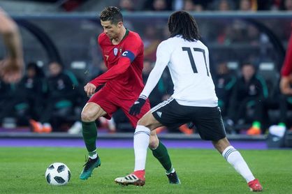 2-1. Cristiano arrasa en el descuento 2-1. Cristiano arrasa en el descuento