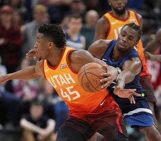 91-110. Mitchell y los Jazz frenan a los Warriors 91-110. Mitchell y los Jazz frenan a los Warriors