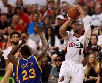103-107. Lillard sella el triunfo de Trail Blazers, que consolidan el liderato 103-107. Lillard sella el triunfo de Trail Blazers, que consolidan el liderato