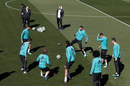 Ramos e Isco no completan la última sesión y son baja con molestias Ramos e Isco no completan la última sesión y son baja con molestias