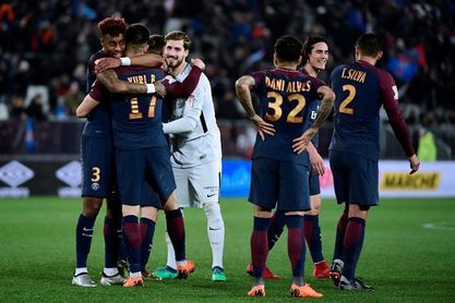 3-0. Cavani y Di Maria le dan el título al PSG 3-0. Cavani y Di Maria le dan el título al PSG