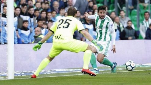 El lateral completó un buen partido, con asistencia incluida. El lateral completó un buen partido, con asistencia incluida.
