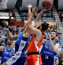 El Valencia visita al Gipuzkoa en su segunda oportunidad seguida de abrir hueco El Valencia visita al Gipuzkoa en su segunda oportunidad seguida de abrir hueco