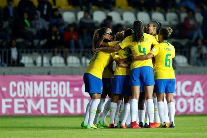 Brasil golea a Venezuela y asegura su pase a la ronda final Brasil golea a Venezuela y asegura su pase a la ronda final