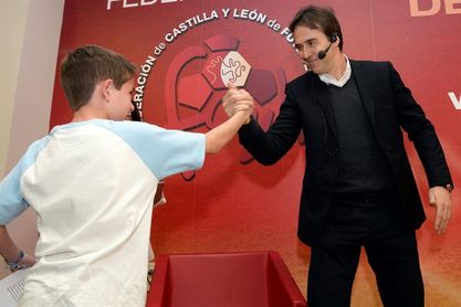 Lopetegui dice que España ambiciona ser protagonista en Rusia pero "con humildad" Lopetegui dice que España ambiciona ser protagonista en Rusia pero "con humildad"