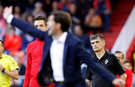 Mendilibar continuará una temporada más en el Eibar Mendilibar continuará una temporada más en el Eibar