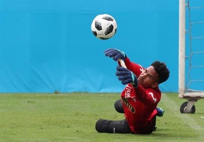 La expectativa por Guerrero marca el tercer día de entrenamientos de Perú en Lima La expectativa por Guerrero marca el tercer día de entrenamientos de Perú en Lima