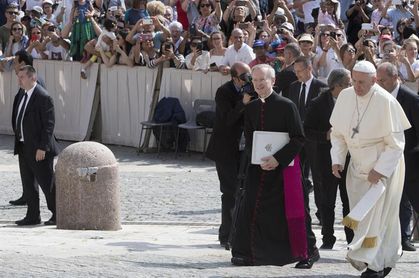 El papa calificó de "mensaje de paz" una exhibición de taekwondo de las dos Coreas El papa calificó de "mensaje de paz" una exhibición de taekwondo de las dos Coreas