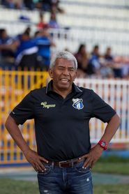 Héctor Castellón es el nuevo entrenador del Juticalpa de Honduras Héctor Castellón es el nuevo entrenador del Juticalpa de Honduras