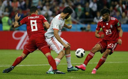 0-1: El fútbol castiga a Irán y da aire a España 0-1: El fútbol castiga a Irán y da aire a España
