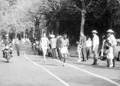 John Stephen Akhwari: el héroe cívico de la carrera de maratón John Stephen Akhwari: el héroe cívico de la carrera de maratón