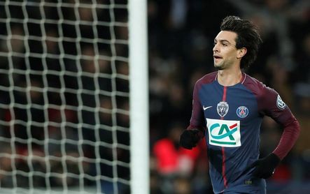 Javier Pastore llega a Roma ovacionado por la afición romanista Javier Pastore llega a Roma ovacionado por la afición romanista