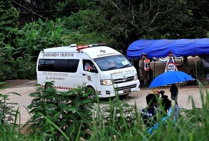 Completado con éxito el rescate de los doce niños y su monitor atrapados en Tailandia Completado con éxito el rescate de los doce niños y su monitor atrapados en Tailandia