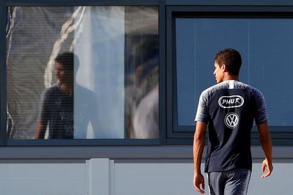 Varane: "Me molesta que me digan que tengo que ser como Sergio Ramos" Varane: "Me molesta que me digan que tengo que ser como Sergio Ramos"