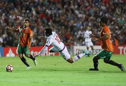 Banfield pierde con Lamadrid y queda eliminado de la Copa Argentina Banfield pierde con Lamadrid y queda eliminado de la Copa Argentina