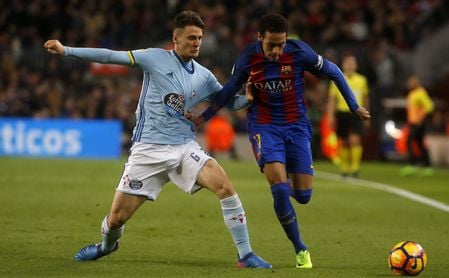 Nemanja Radoja, pretendido por el Real Betis, durante un partido con el Celta. Nemanja Radoja, pretendido por el Real Betis, durante un partido con el Celta.