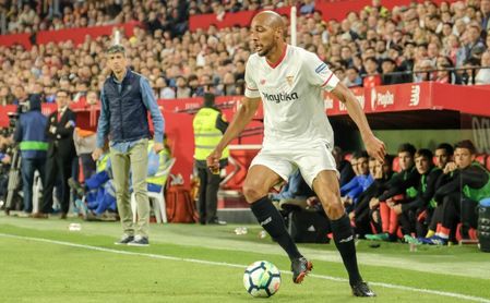 Nzonzi, durante un lance del encuentro entre el Sevilla y la Real Sociedad. Nzonzi, durante un lance del encuentro entre el Sevilla y la Real Sociedad.