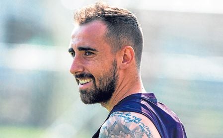 Paco Alcácer parece ser el elegido por Ernesto Valverde para salir este verano del Barcelona. Paco Alcácer parece ser el elegido por Ernesto Valverde para salir este verano del Barcelona.