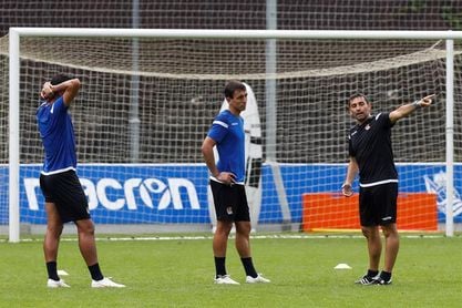 Aperribay asegura que el Athletic hizo una "oferta no concreta" a Oyarzabal Aperribay asegura que el Athletic hizo una "oferta no concreta" a Oyarzabal