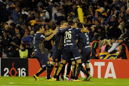 Rosario Central es líder y Armani rompe un récord de 50 años en el River Plate Rosario Central es líder y Armani rompe un récord de 50 años en el River Plate