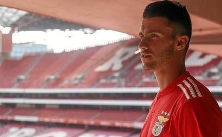 Corchia tampoco ha empezado con buen pie en el Benfica. Corchia tampoco ha empezado con buen pie en el Benfica.