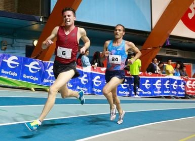 Carlos Mayo, operado con éxito de la lesión en su rodilla derecha Carlos Mayo, operado con éxito de la lesión en su rodilla derecha
