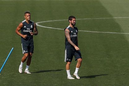 Lopetegui vuelve para dirigir un entrenamiento sin internacionales Lopetegui vuelve para dirigir un entrenamiento sin internacionales