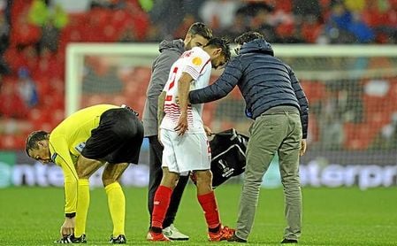 Desde que se lesionó ante el Shakhtar, Trémoulinas no ha vuelto a disputar un partido oficial. Desde que se lesionó ante el Shakhtar, Trémoulinas no ha vuelto a disputar un partido oficial.