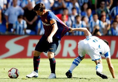 1-2. El Barça remonta en Anoeta a la Real con goles de Luis Suárez y Dembele 1-2. El Barça remonta en Anoeta a la Real con goles de Luis Suárez y Dembele