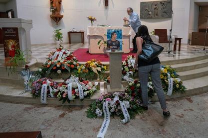 La "familia naranja" despide a Noronha en un multitudinario funeral La "familia naranja" despide a Noronha en un multitudinario funeral