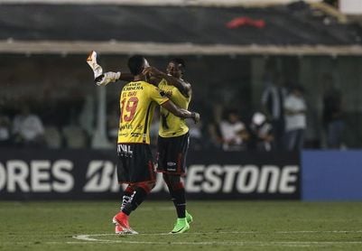El Barcelona quiere aprovechar la caída de Liga para alcanzar a Emelec y Macará El Barcelona quiere aprovechar la caída de Liga para alcanzar a Emelec y Macará