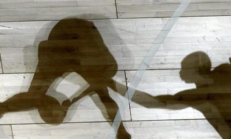 Reinicio del reloj tras tiro a canasta entre los cambios de reglas aprobados Reinicio del reloj tras tiro a canasta entre los cambios de reglas aprobados