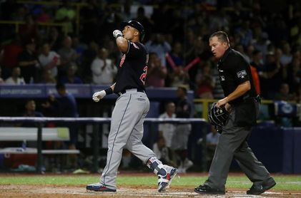 5-4. Brantley sella la victoria de los Indios 5-4. Brantley sella la victoria de los Indios