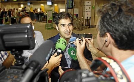 Haro se muestra ilusionado con el crecimiento del Betis: "Al final se nos va a quedar pequeño el estadio". Haro se muestra ilusionado con el crecimiento del Betis: "Al final se nos va a quedar pequeño el estadio".