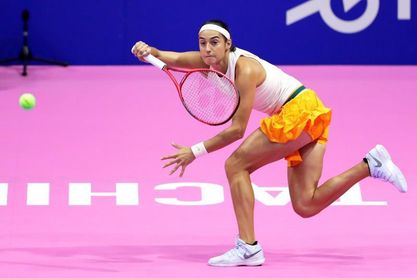 Caroline García pasa a semifinales en Tianjin en una jornada de abandonos Caroline García pasa a semifinales en Tianjin en una jornada de abandonos
