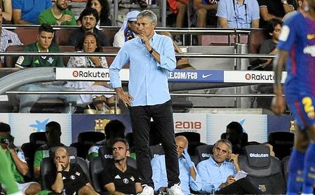 Setién, en el Camp Nou. Setién, en el Camp Nou.