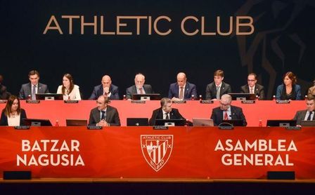 Urrutia se da un "aprobado alto" en lo deportivo y "buena nota" en lo económico Urrutia se da un "aprobado alto" en lo deportivo y "buena nota" en lo económico