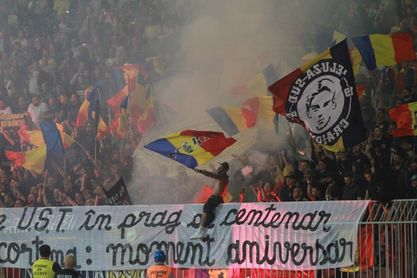 Un partido a puerta cerrada para Rumanía por racismo de sus aficionados Un partido a puerta cerrada para Rumanía por racismo de sus aficionados