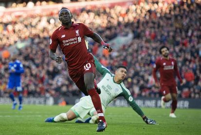 Salah y Mané guían al Liverpool al liderato en solitario Salah y Mané guían al Liverpool al liderato en solitario