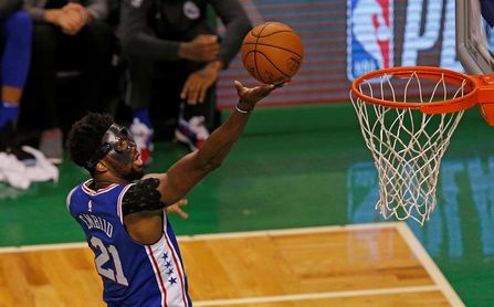 94-100. Embiid logra doble-doble y da a los Sixers su primera victoria de visitantes 94-100. Embiid logra doble-doble y da a los Sixers su primera victoria de visitantes