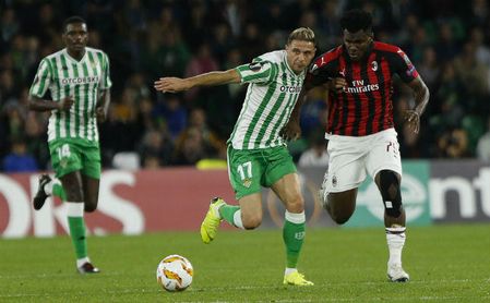 Betis 1-1 Milan: Se siente desnudo si no lleva el frac Betis 1-1 Milan: Se siente desnudo si no lleva el frac